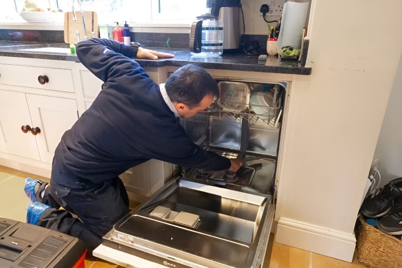 APPLIANCES REPAIR, HVAC SALES & REPAIR in Doral