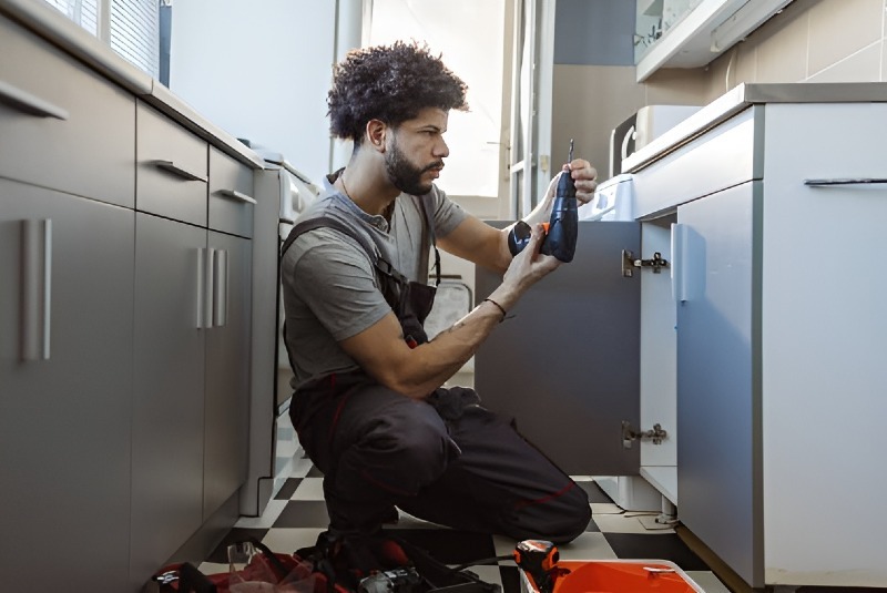 Garbage Disposal repair in Doral